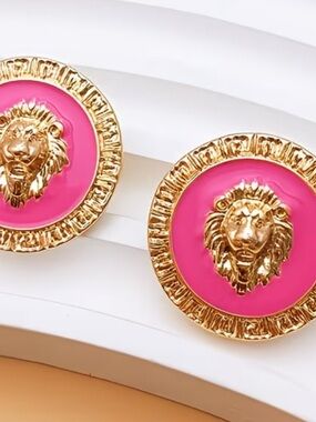 ❤️ Vintage Gold Lion Medallion Pink Enamel Statement Earrings